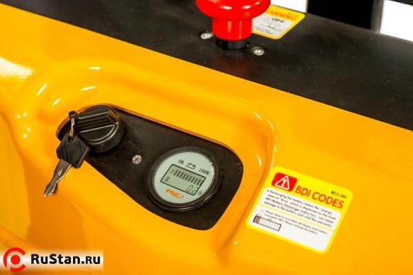 Штабелер электрический самоходный TOR 1,0т 3,0м WS10S-3000 фото №2 Штабелер электрический самоходный TOR 1,0т 3,0м WS10S-3000 фото №2