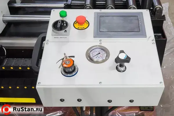 Панель управления выведена консолью к станку фото №11 Stalex BS-350GA фото №11