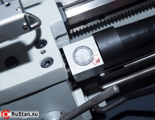 Для удобства нарезания резьбы станок оснащен 8-позиционным резьбоуказателем. фото №8 METAL MASTER X36100K фото №8