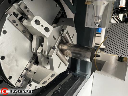 Лазерный комплекс для резки круглых и профильных труб JQLaser MN с автозагрузкой труб фото №3 JQLaser MN фото №3