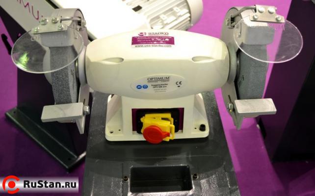 Заточной станок Optimum SM200 (220 В) - общий вид фото №2 Opti SM200 (220 В) фото №2