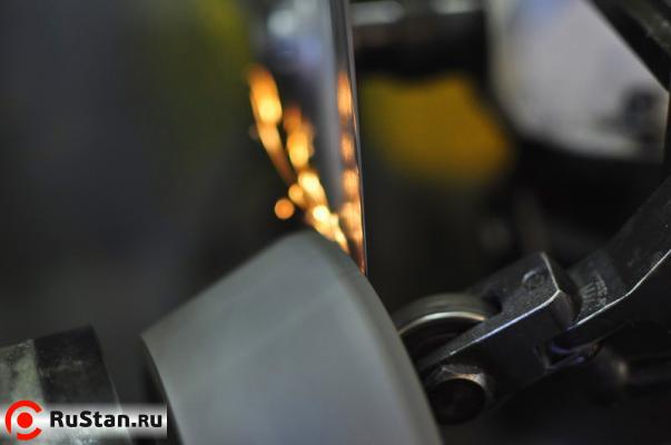 Заточка дискового ножа на универсальном заточном станке RMS-NC фото №3 Заточка дискового ножа на универсальном заточном станке RMS-NC фото №3