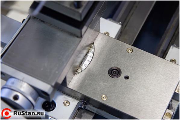 Наличие шкалы для определения угла поворота резцедержателя. фото №8 Metal Master MML 2140V фото №8