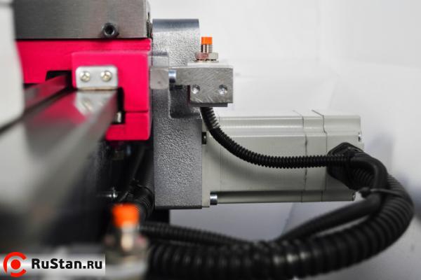 Настольный токарный станок TU2304 CNC фото №5 Настольный токарный станок TU2304 CNC фото №5