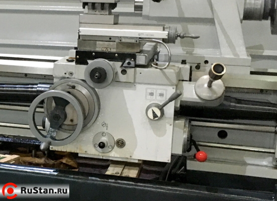 Станок оснащен функцией быстрого перемещения суппорта. фото №20 METAL MASTER Z46100 фото №20