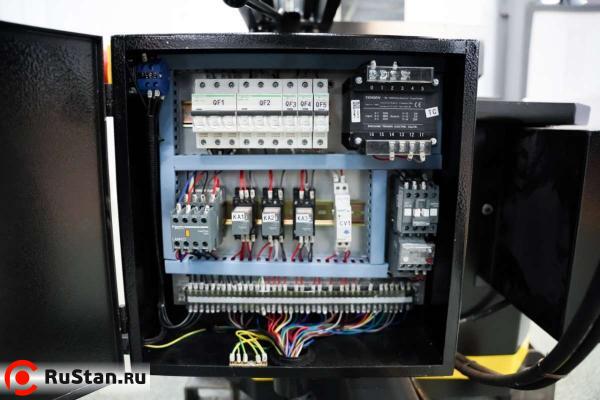 Автоматический ленточнопильный колонный станок Stalex H-530А фото №6 H-530А фото №6